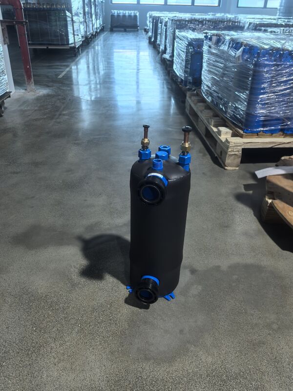 scambiatore di calore per piscina ad alta resistenza alla corrosione MHTA-0.75 con tubo di titanio puro e tubo resistente con struttura in PVC per il trasferimento di calore