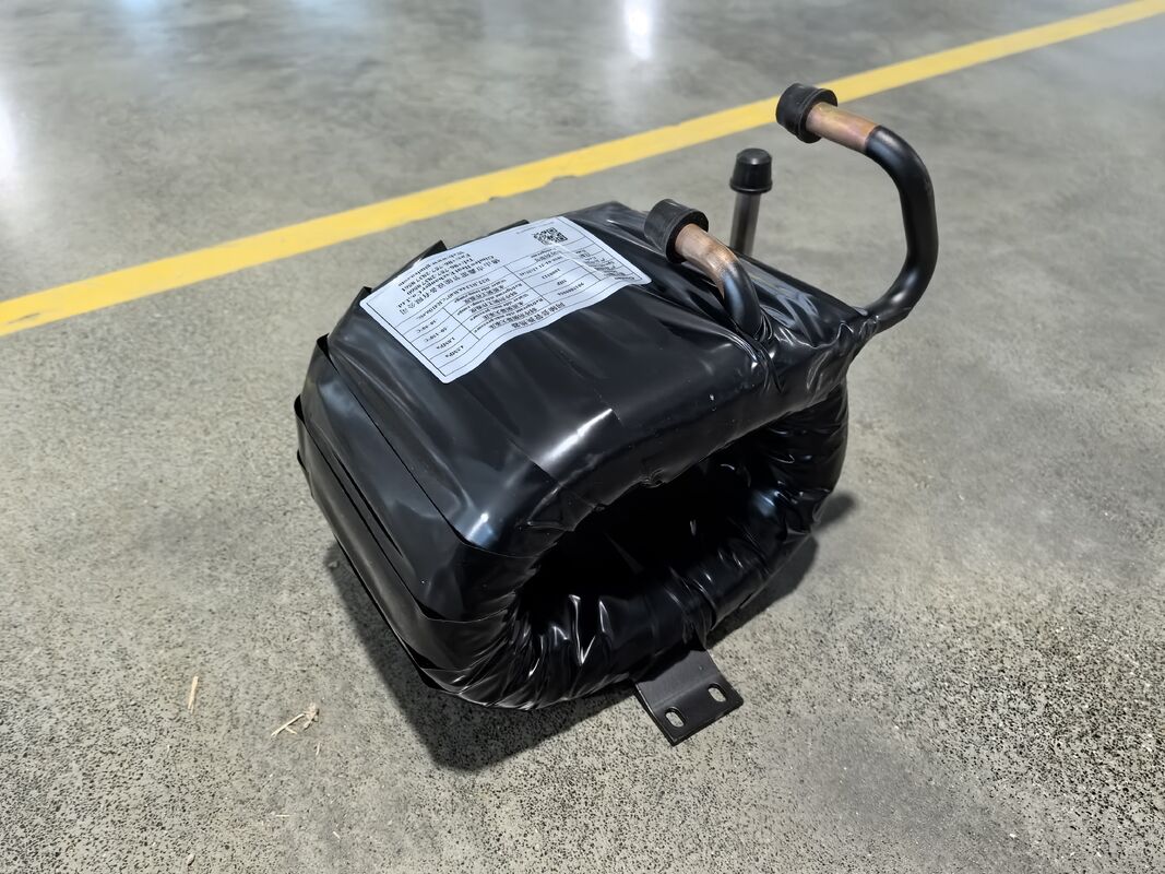 Construzione a torsione a spirale scambiatore di calore per acqua calda progettato per prevenire efficacemente il congelamento assicurando il funzionamento in ambienti freddi